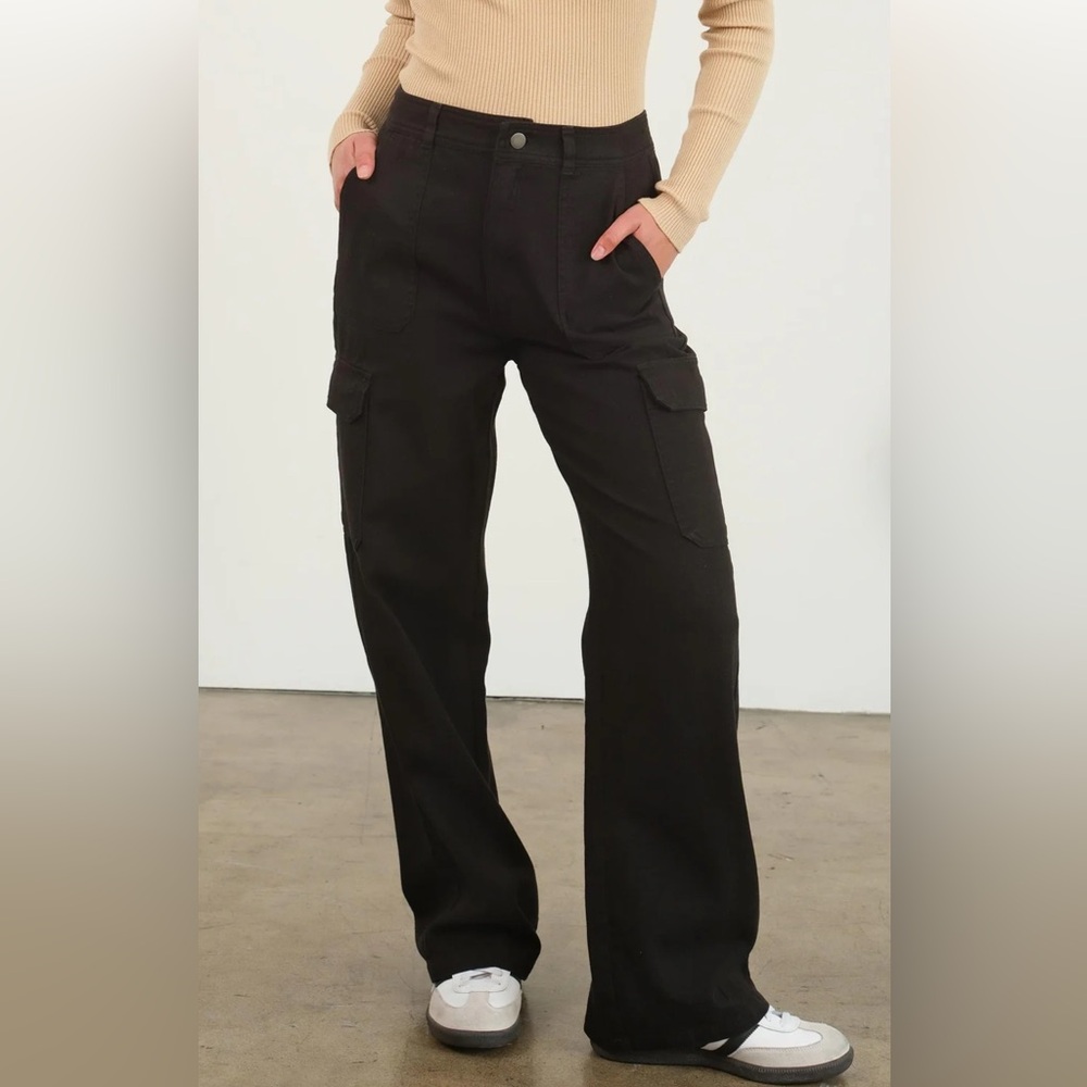Double Zero NWT Women's Black Cargo Jeans in Lovely Large and Spicy Small - Picture 2 of 7